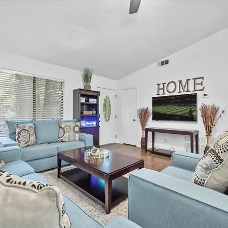 Spacious Alpharetta 3Bedroom Home
